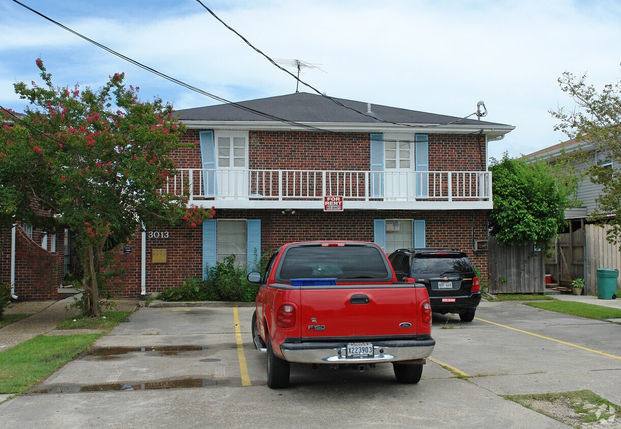 Primary Photo - 3013 Houma Blvd
