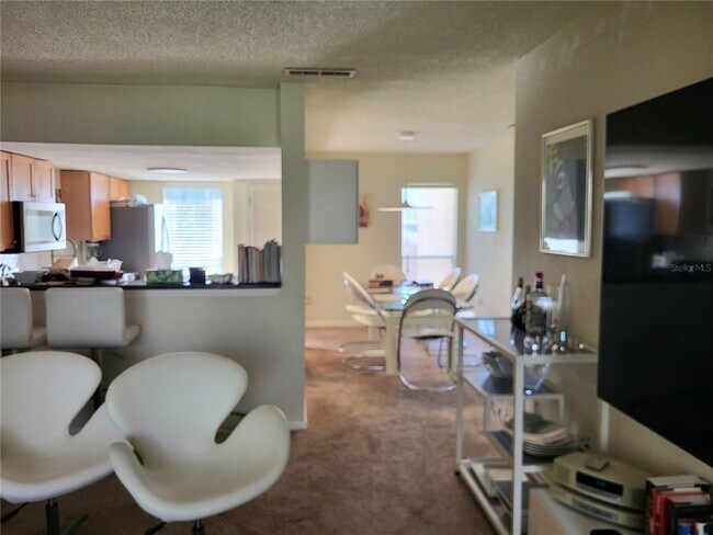 Foto del edificio - 1810 NW 23rd Blvd