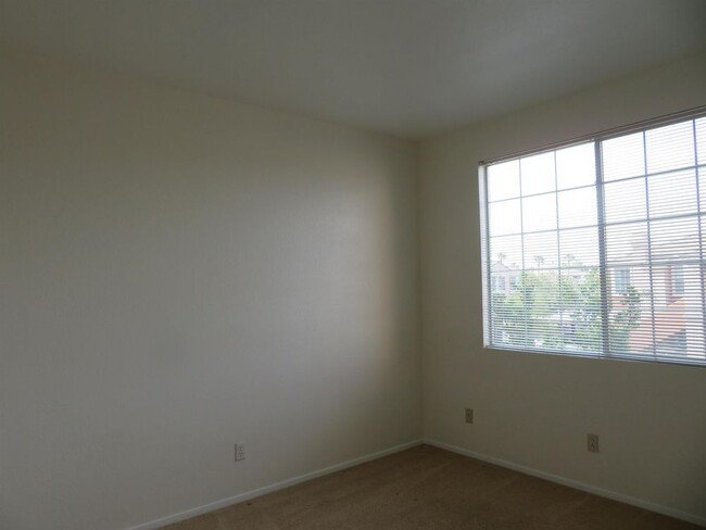 Building Photo - 1400 SEWARD ST UNIT 202