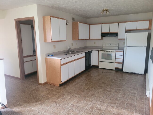 1627 Williams Dr-31 - 5207 Lee Ave