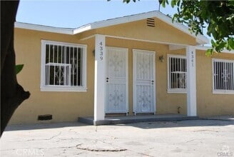 Building Photo - 4465 Turquoise St