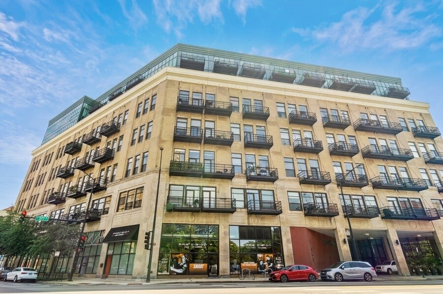 1645 W Ogden Ave Unit 536, Chicago, IL 60612 Condo for Rent in