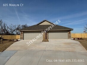 Building Photo - 605 Marlin Ct