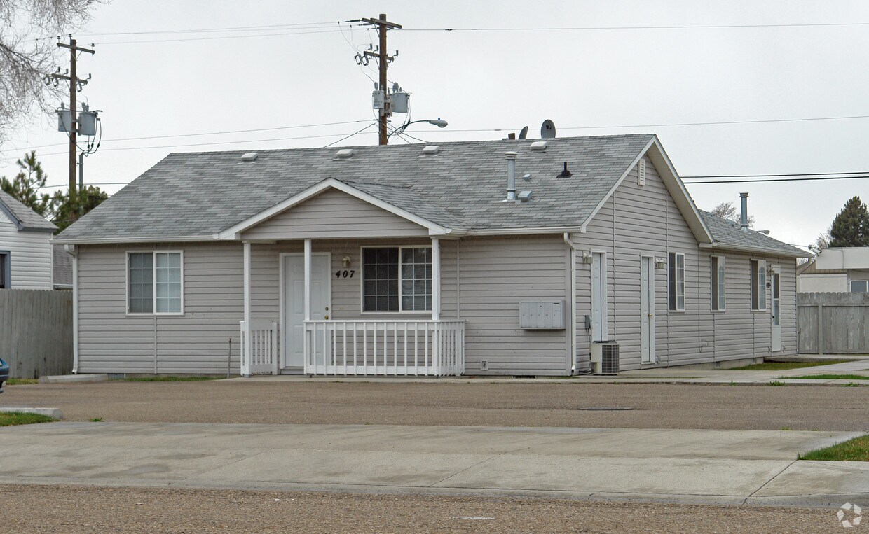 Building Photo - 119 E Sherman Ave