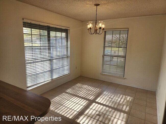 Foto del edificio - 3 br, 2 bath House - 1036 Chippenham Drive
