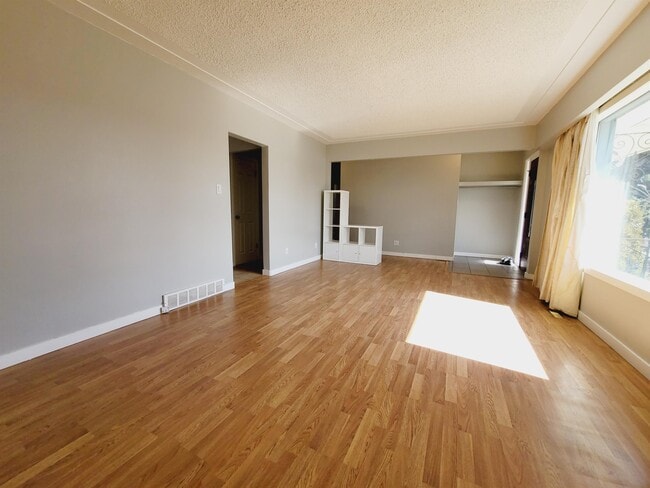 Building Photo - 9654-9663 63 Ave NW