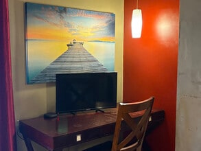 Building Photo - 105 Robert Dr