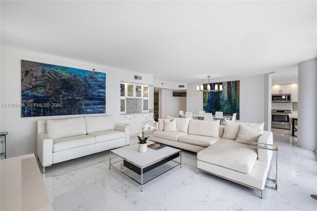 Foto del edificio - 16425 Collins Ave