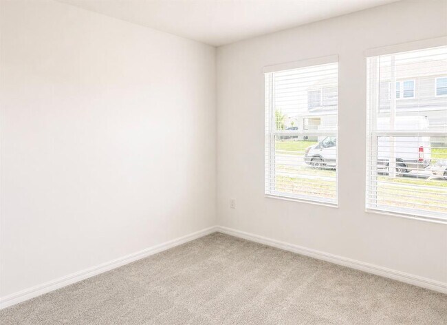 Building Photo - 4434 Petunia St