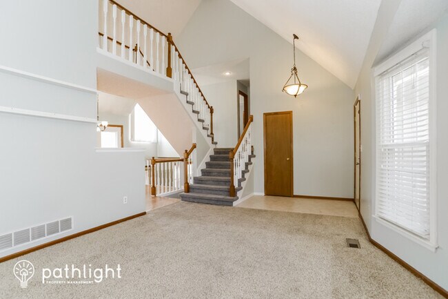 Building Photo - 14713 S Seminole Dr, Olathe, KS, 66062