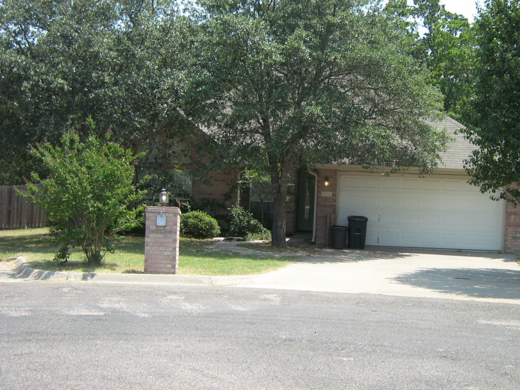 Foto principal - 3 BEDROOM, 2 BATH, BELTON ISD