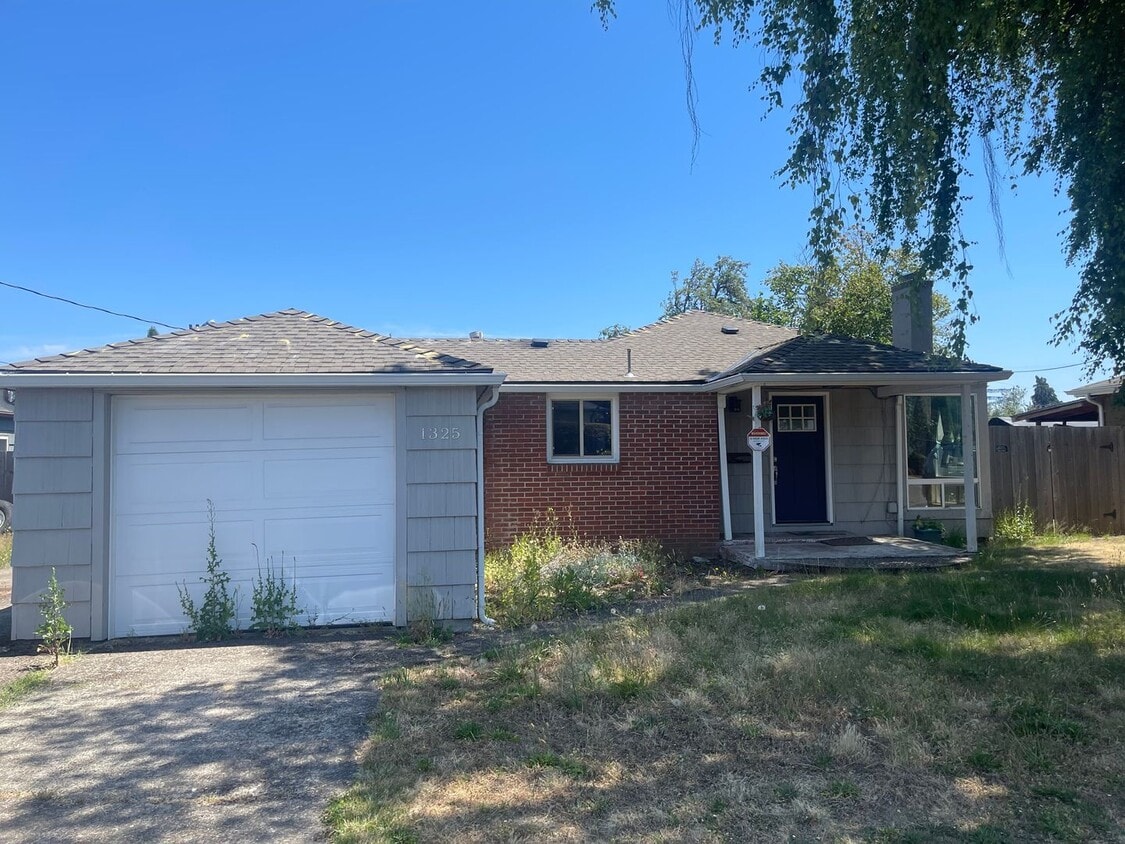 Primary Photo - Two Bedroom Home!
