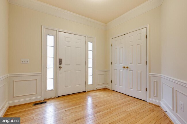 Foto del edificio - 8627 Trail View Dr