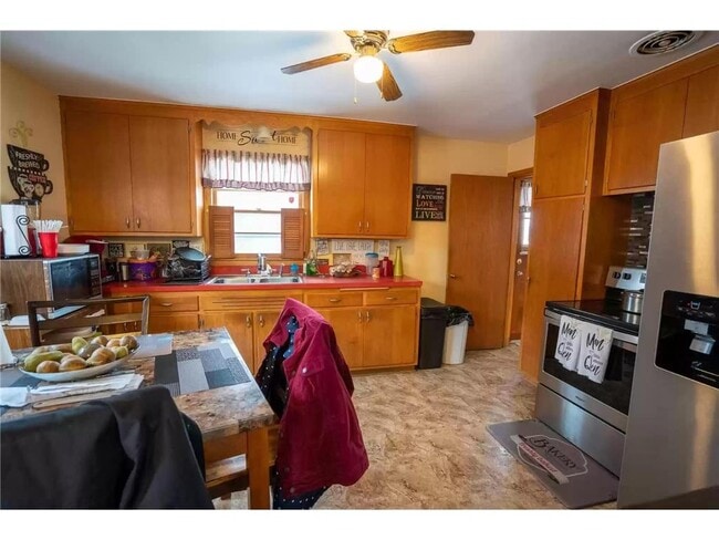 Building Photo - 2702 W 66th St