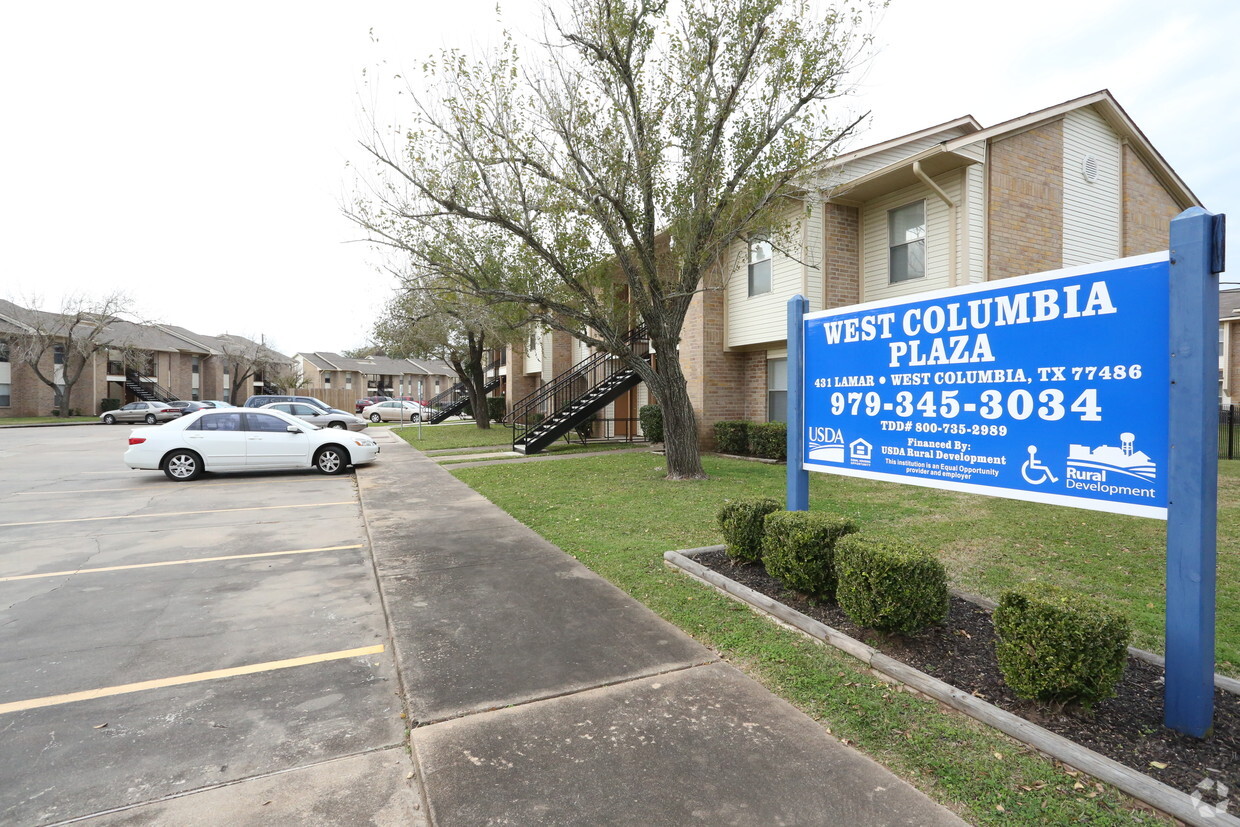 Primary Photo - West Columbia Plaza Apartments