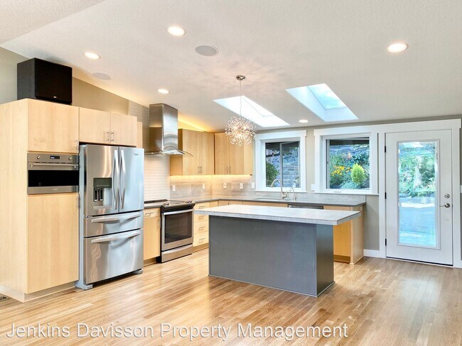 Foto del edificio - 3 br, 2.5 bath House - 3710 Mohawk Way