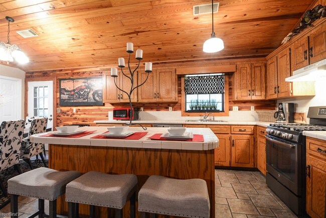 Foto del edificio - 252 Briarwood Loop