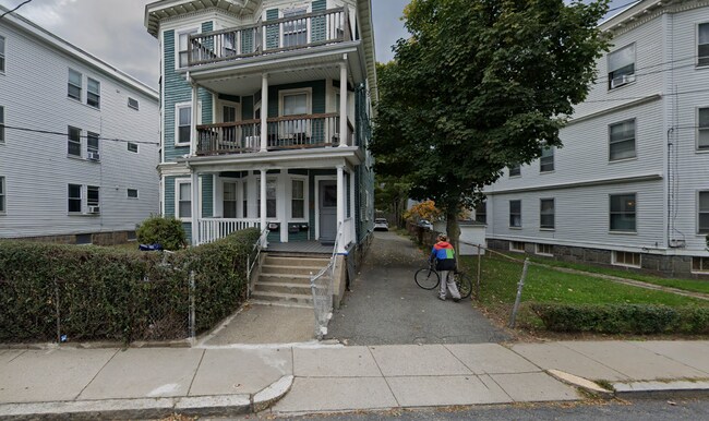 Building Photo - 331 Faneuil St