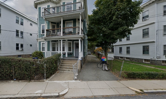 Building Photo - 331 Faneuil St