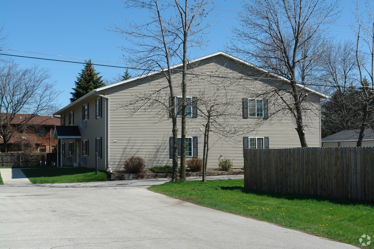 Primary Photo - 1346-1410 Macarthur Ave