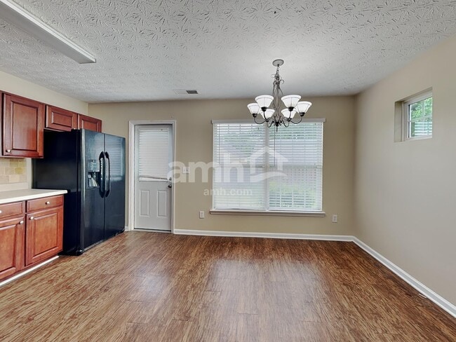 Building Photo - 125 Cobbler Cove Dr