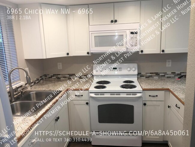 Foto del edificio - Chico Way Townhome