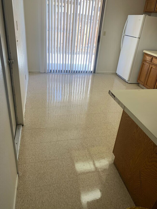 Foto del edificio - 2 BEDROOM 1 BATH UNIT