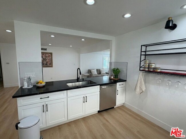 Building Photo - 17913 Martha Pl