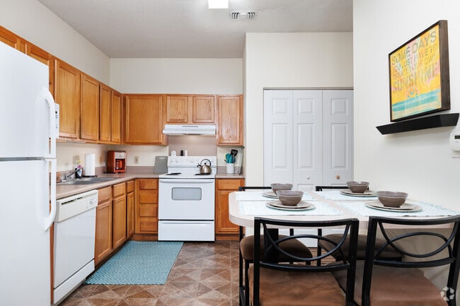 Interior Photo - Cape Trails