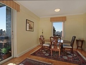 Den Space with no Wall - 45 E 89th St