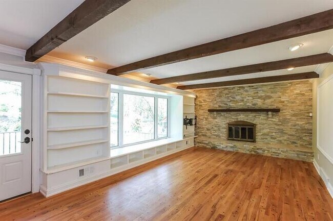 Foto del edificio - 2340 W 103rd St, Leawood, KS, 66206