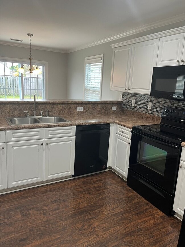 Foto del edificio - Great Location