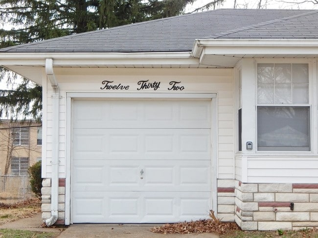 Building Photo - 1232 Addison Dr