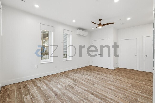 Building Photo - 245 Norwell St