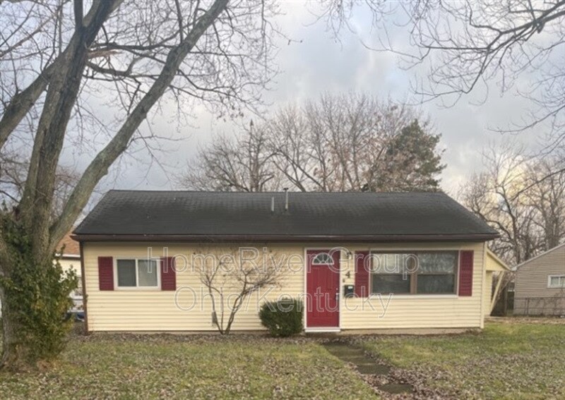 Primary Photo - 4 Lindway Dr