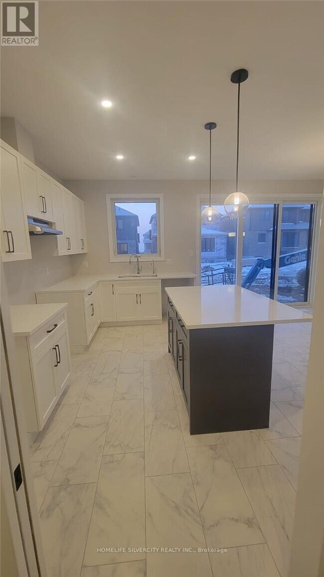 Photo du bâtiment - 16 Grundy Cres