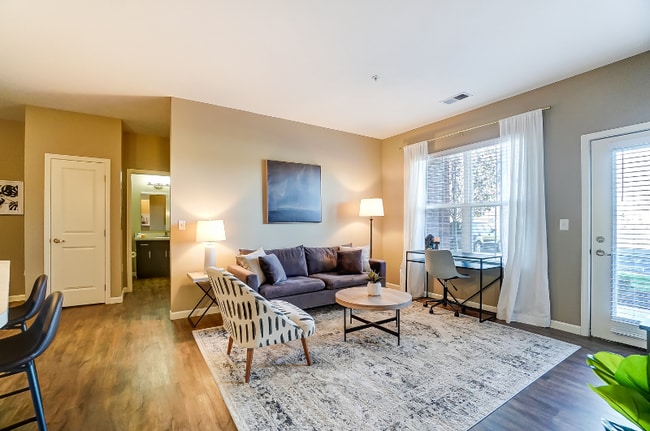 Building Photo - 4623 Lowell Ln Building Photo - 4623 Lowell Ln