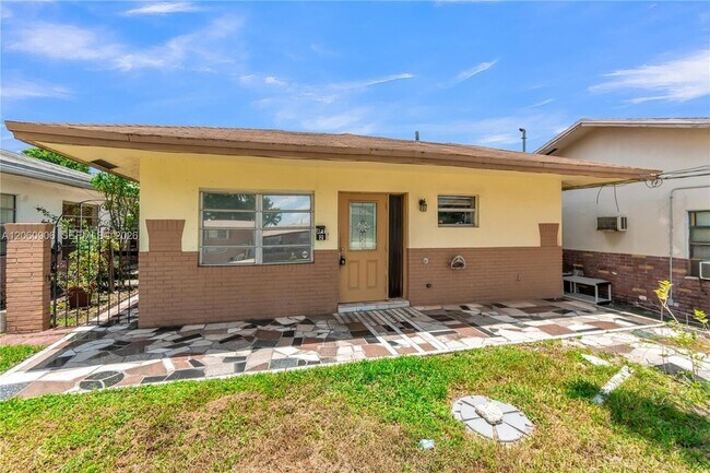 Foto del edificio - 5742 Garfield St