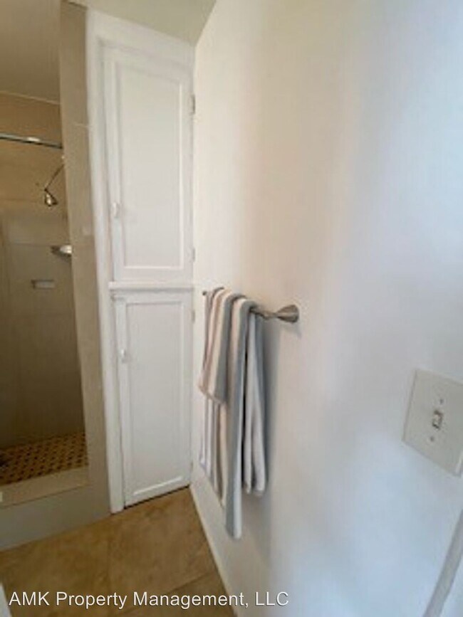 Foto del edificio - 4838 Muir Ave