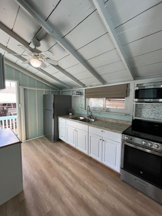 Photo - Beach Cottage Close to the Ocean House