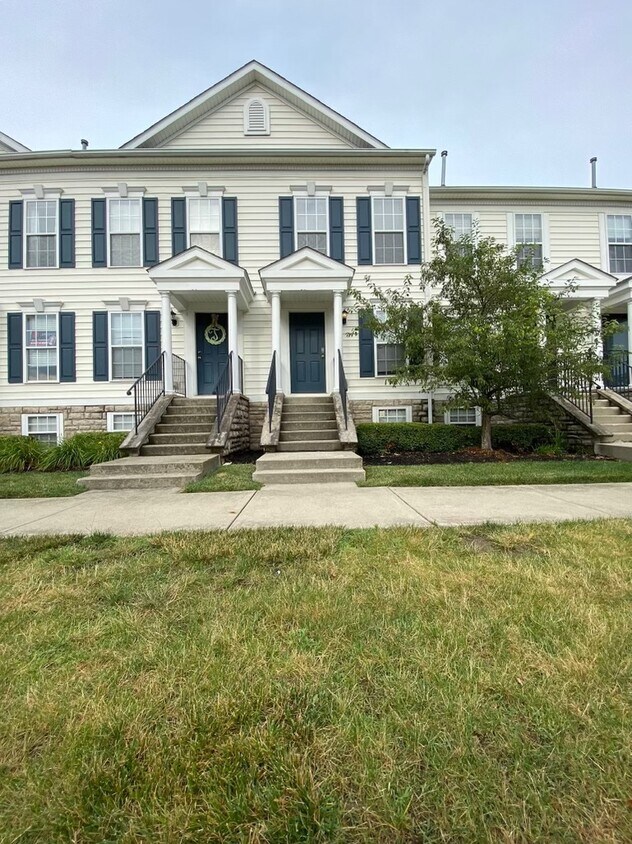 5302 Royal Arch Cascade Dr, Hilliard, OH 43026 House Rental in