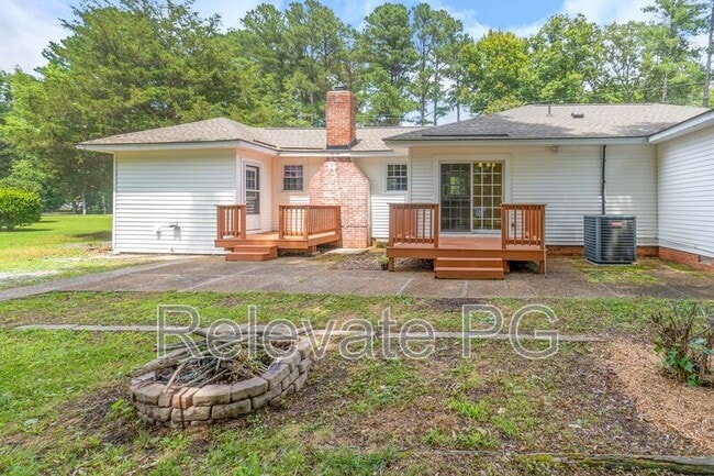 Building Photo - 8000 Curtis Rd