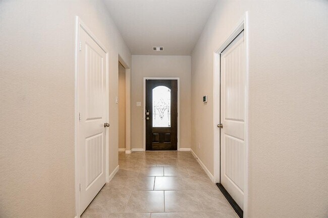 Foto del edificio - 3927 McDonough Way