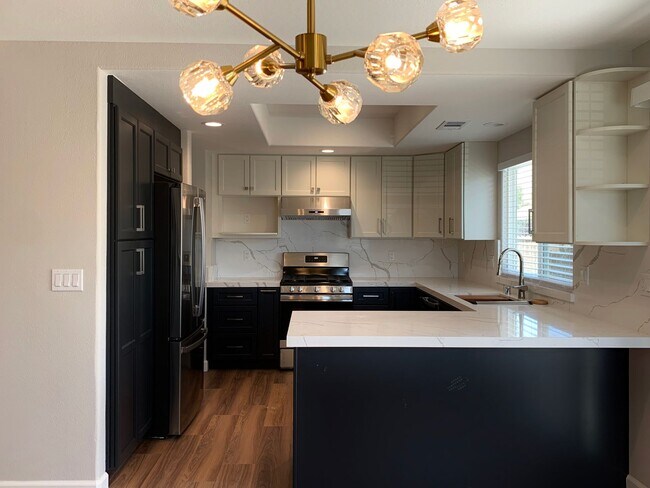 Foto del edificio - 900 Apricot Ln