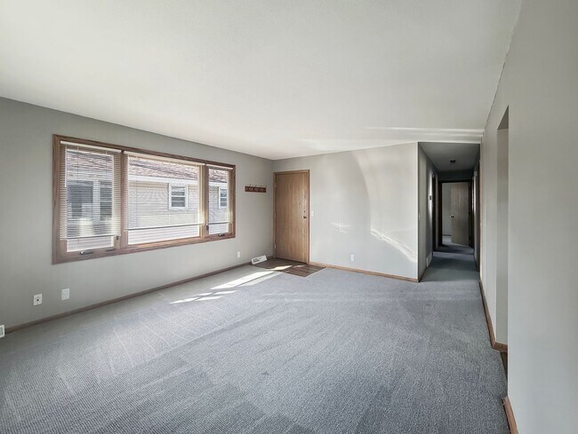 Foto del edificio - 5848 Washburn Ave S