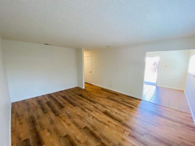 Foto del edificio - 6221 Casita Ave