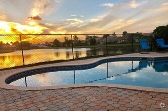 Building Photo - 6158 Country Fair Cir