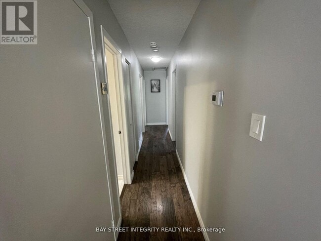 Building Photo - 56 Stanbridge Ct