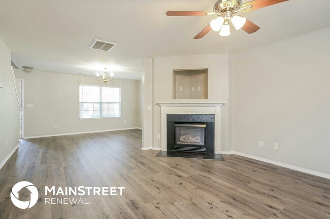 Foto del edificio - 4460 Westhill Pl
