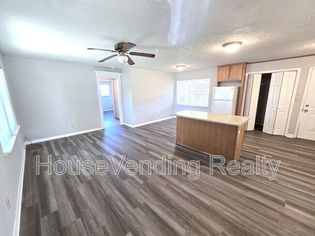 Foto del edificio - 2326 Grove St